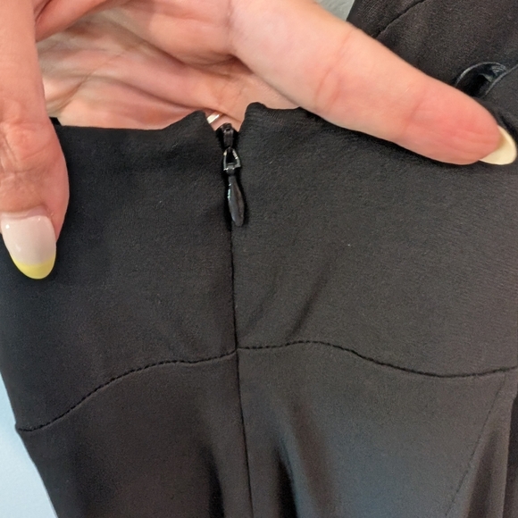 Cache Black Halter Dress with Buckle Detail Size Medium - Picture 4 of 7